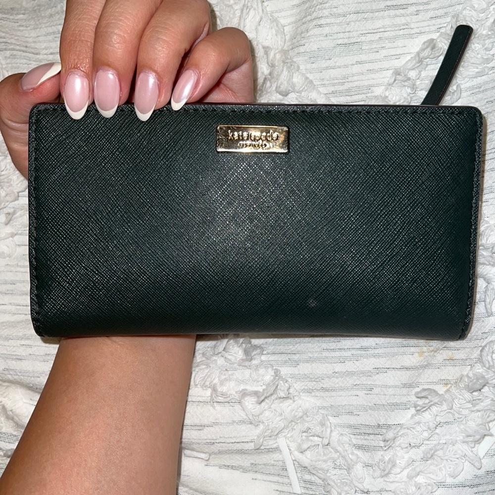 Kate Spade Laurel Way Stacy Clutch Wallet Saffiano Green